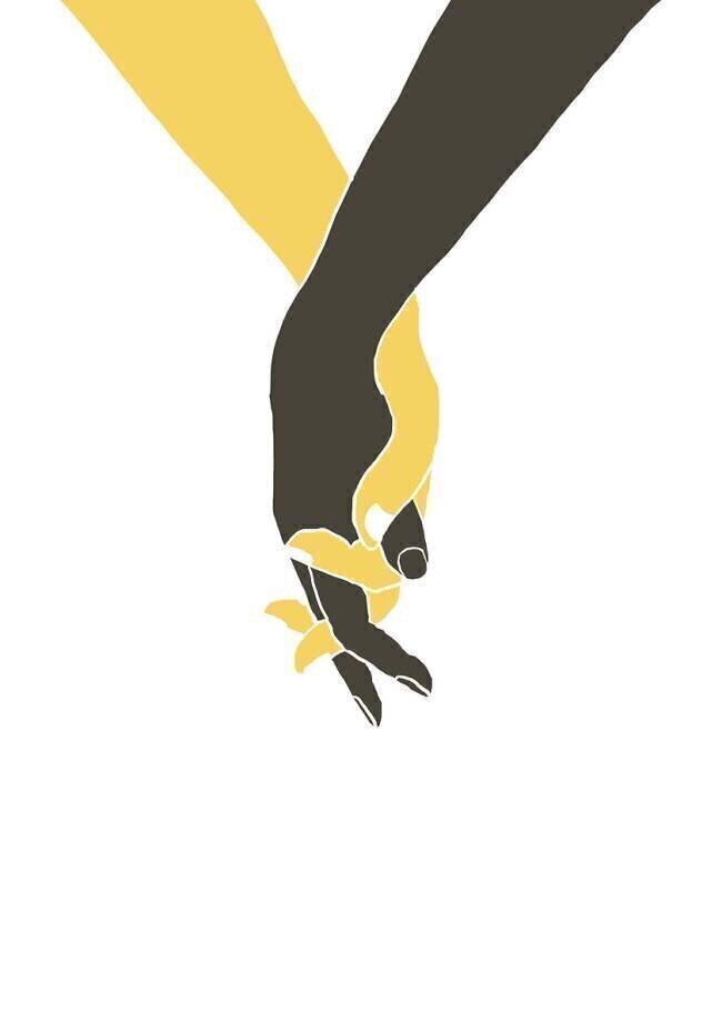 Holding Hands 1x Studio