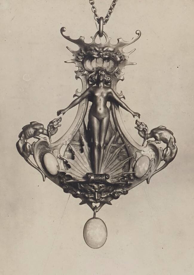 Venus pendant Pierre-Georges Deraisme