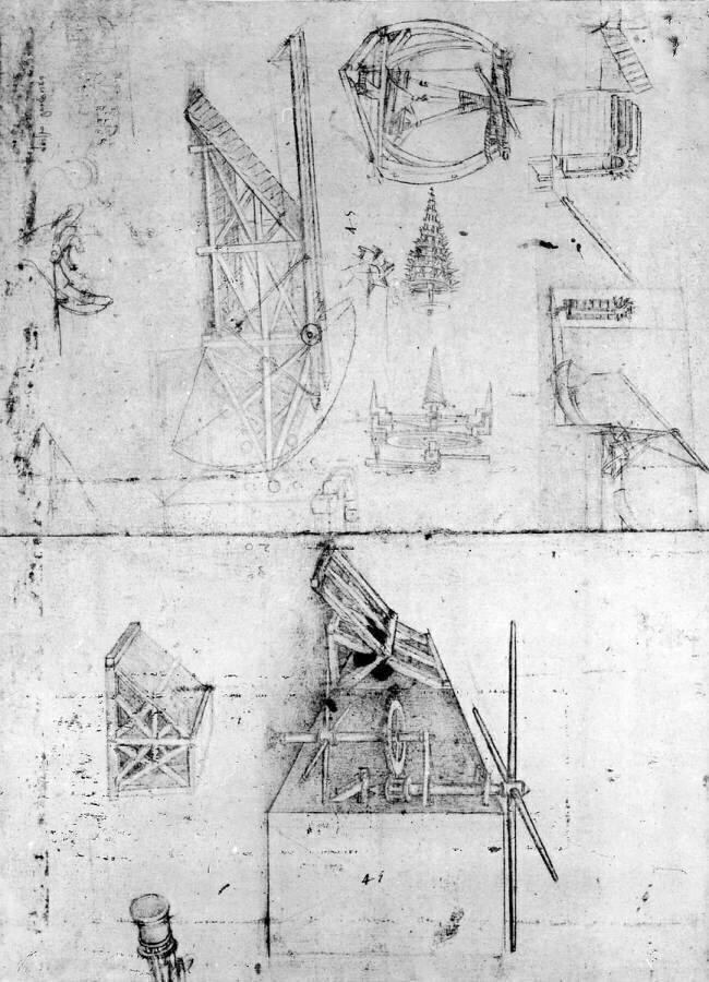 Machinery designs Leonardo da Vinci