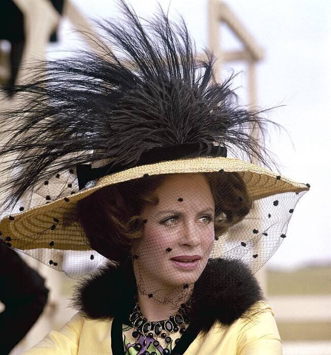 Magnificent Miles Hulton Archive