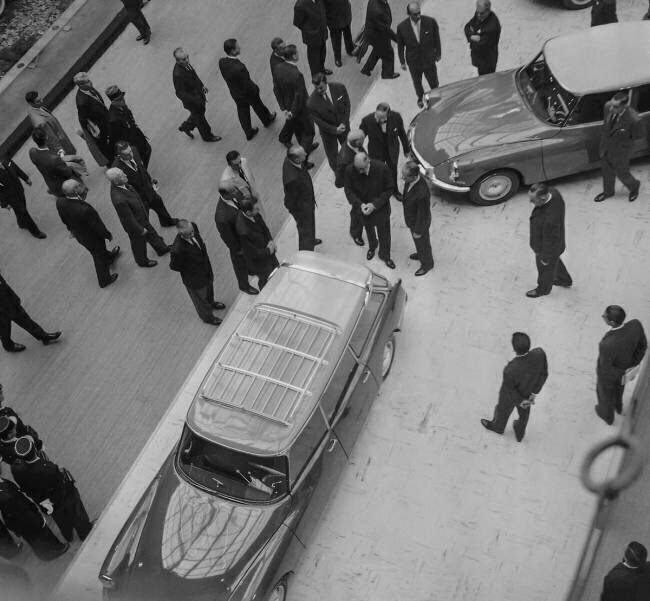 Paris motor show at the "Grand Palais", October 6, 1960 Rue des Archives