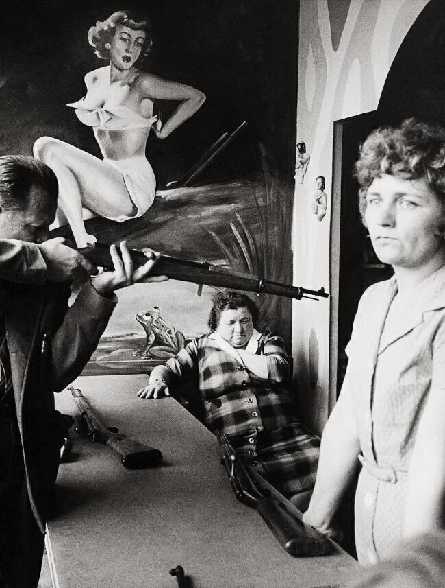 Schooting Gallery anonymous