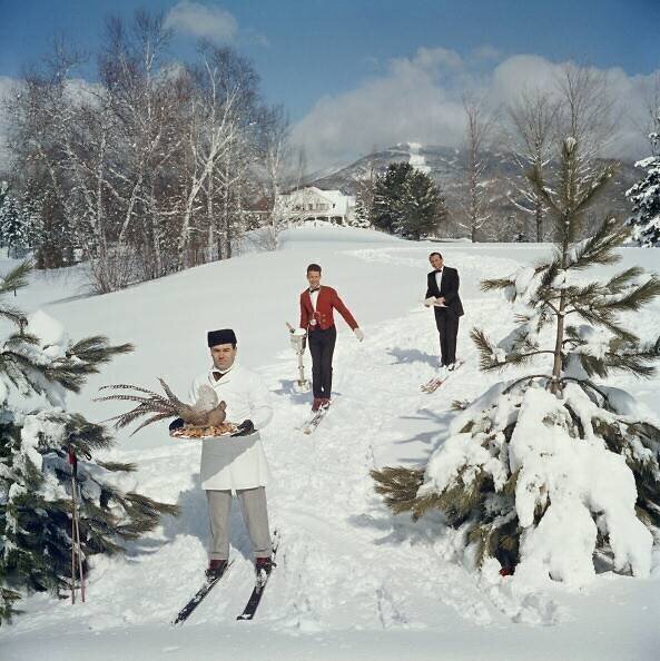 Skiing Waiters Slim Aarons