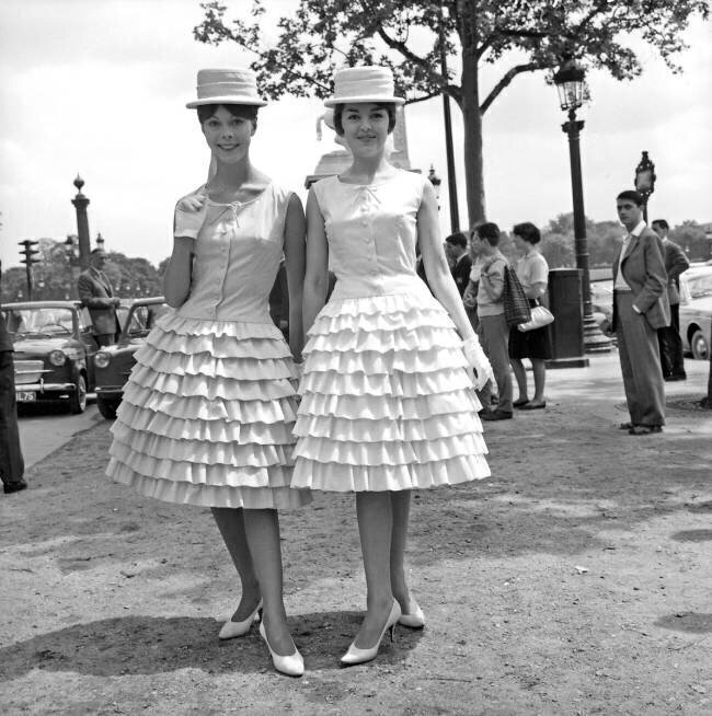 The "Journee Des Drags" (The Day of The Elegance) in Paris Rue des Archives
