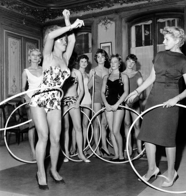 Training With Hula Hoop in Model School in Paris Rue des Archives