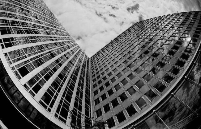 Immeuble à Montparnasse - Paris- 1975 Gérald Bloncourt