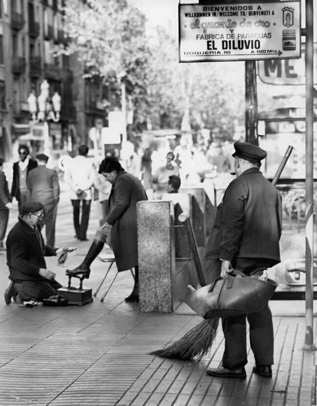 Le balayeur et le cireur de chaussures Jean Ribière