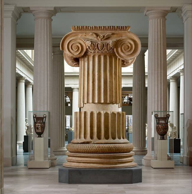 Colonne de marbre provenant du temple d'Artémis à Sardis  anonymous