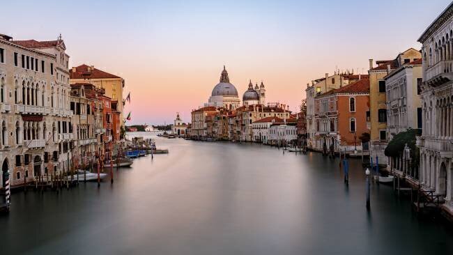 Canal Grande - coucher de soleil Marnix Detollenaere