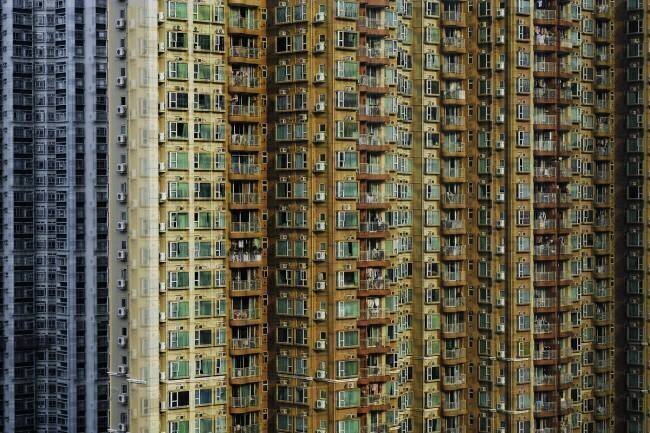 Claustrophobic HK Jonathan Lai