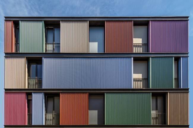 Coloured wall Theo Luycx