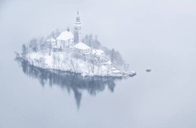 Frozen island Ales Krivec
