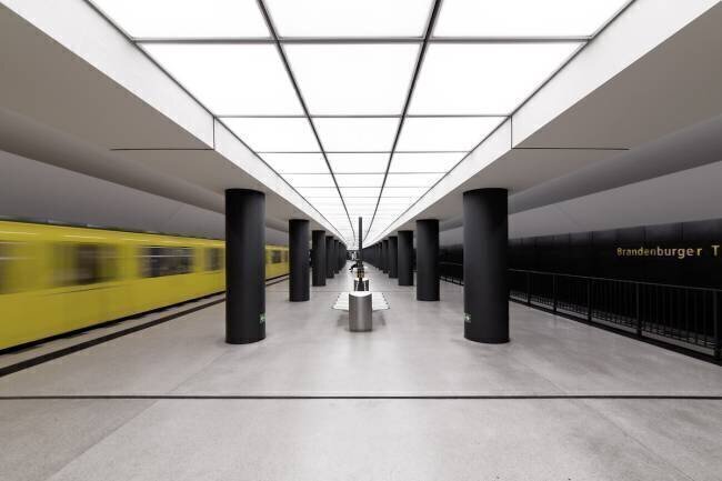 g |i i| l Markus Kuhne