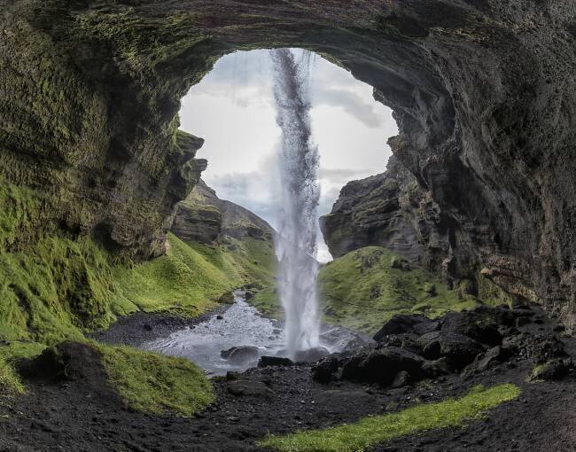 Hidden waterfall Bragi Kort