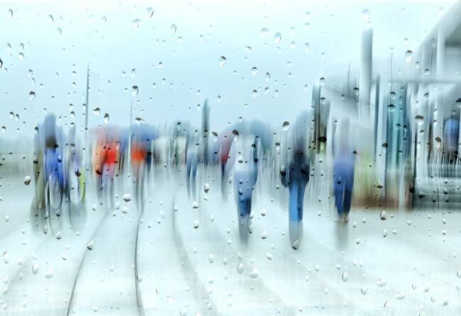 it's raining Anette Ohlendorf
