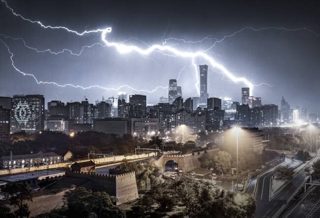 Lighting over Beijing Ran Shen