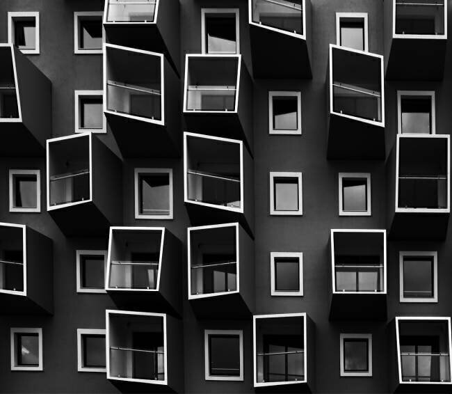 Living in Boxes Kent Mathiesen