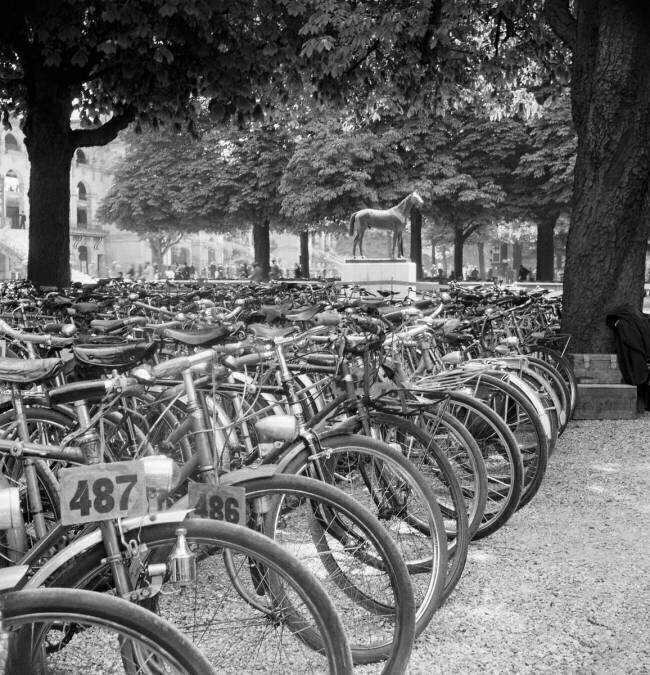 Parc à bicyclette à Longchamp Keystone