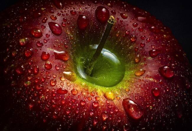 Red Apple Aida Ianeva