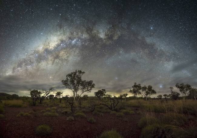 Red Horizon - Western Australia Yan Zhang