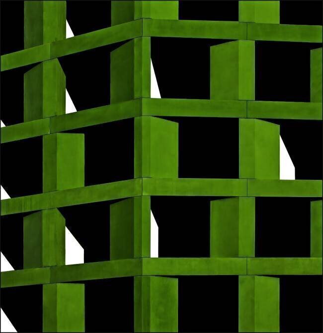 Under construction Gilbert Claes 