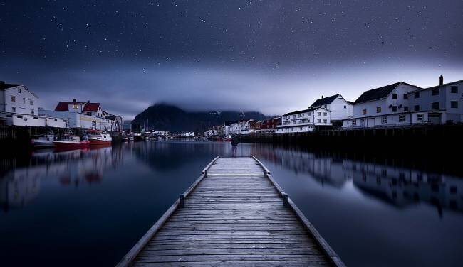 When the Night Comes Falling from the Sky Lior Yaakobi