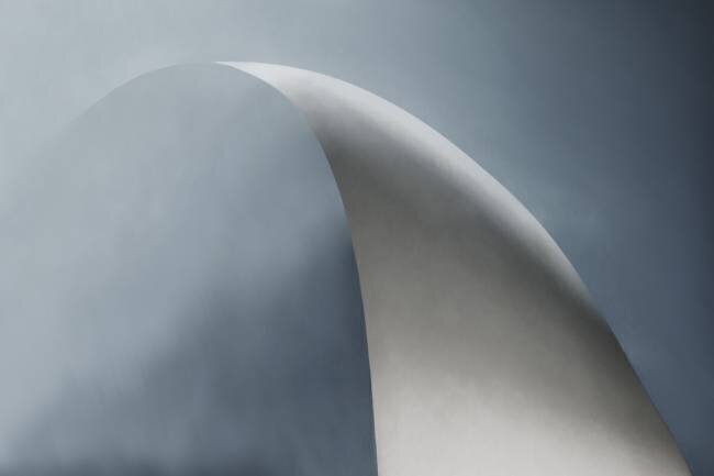White bow Gilbert Claes 