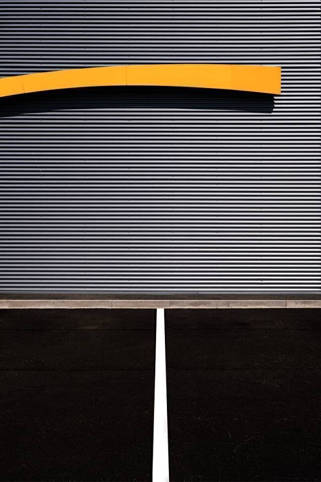 Yellow line Rolf Endermann