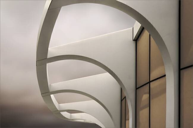 Collared wall Gilbert Claes 