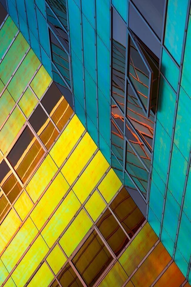 Colorful separation Greetje van Son
