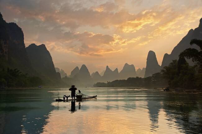 Golden Li River Yan Zhang