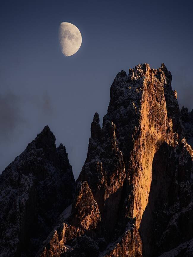 Half Moon Rostovskiy Anton