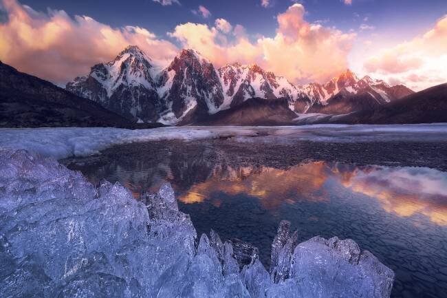 Ice and fire Hao Feng