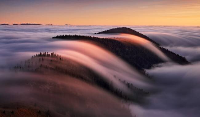 Mountain waves Tomas Sereda