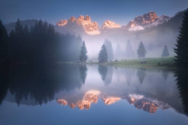Mysterious morning by the lake Daniel Řeřicha
