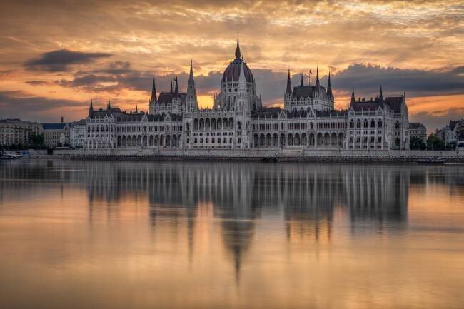 Sunrise in Budapest Nicholas
