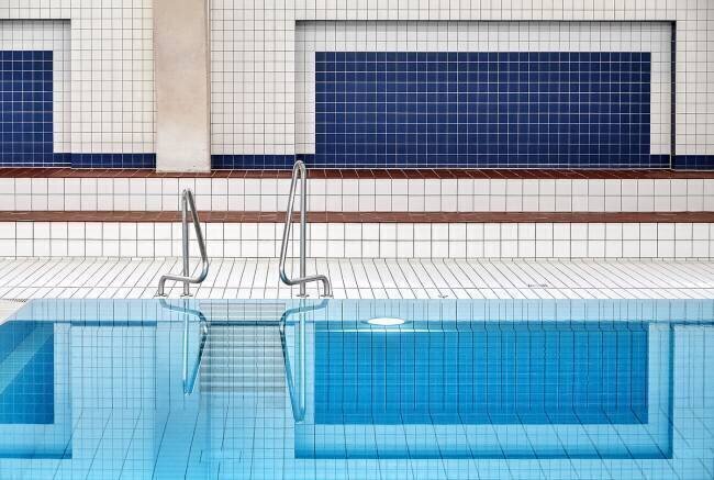 Swimming Renate Reichert