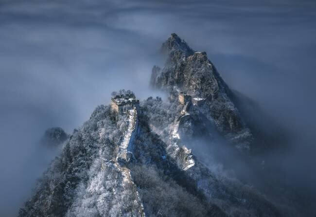 The Great Wall on the cloud Yuan Cui