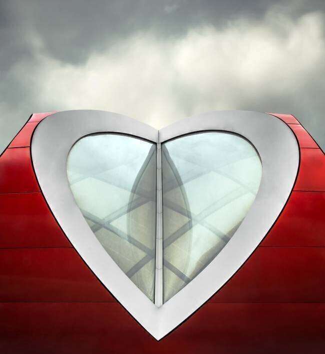 The mirror of the heart Gilbert Claes 