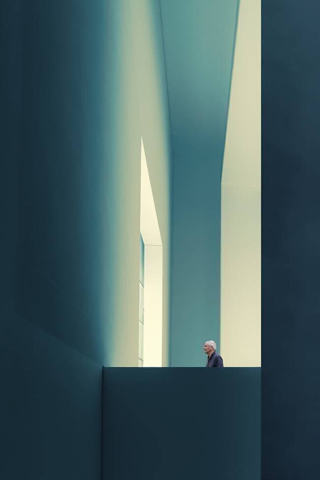 The passage Luc Vangindertael (laGrange)