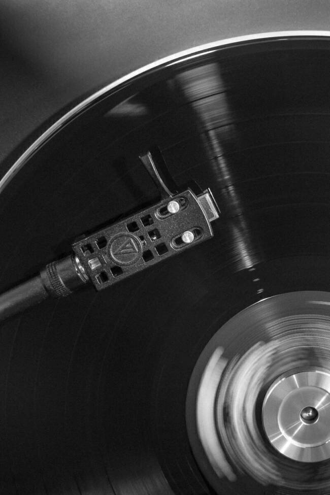 Vinyl 001 1x Studio III