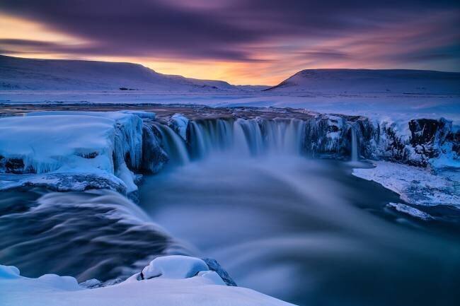 Wintry waterfall Luigi Ruoppolo