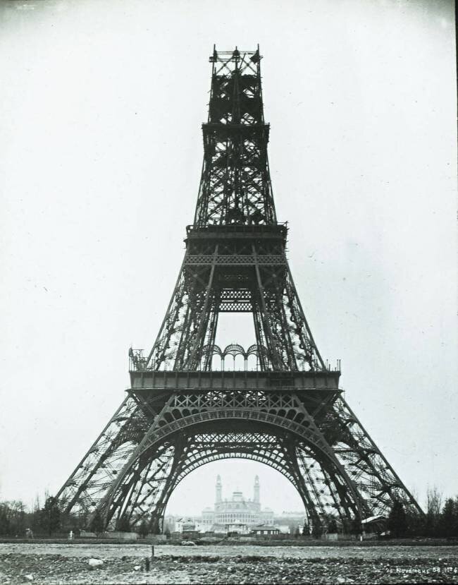 La Tour Eiffel anonymous