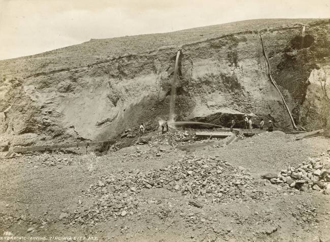 Extraction hydraulique, Virginia City Moutain, Etats-Unis William Henry Jackson