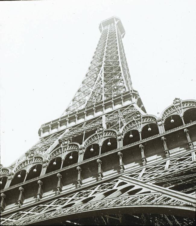 La Tour Eiffel anonymous