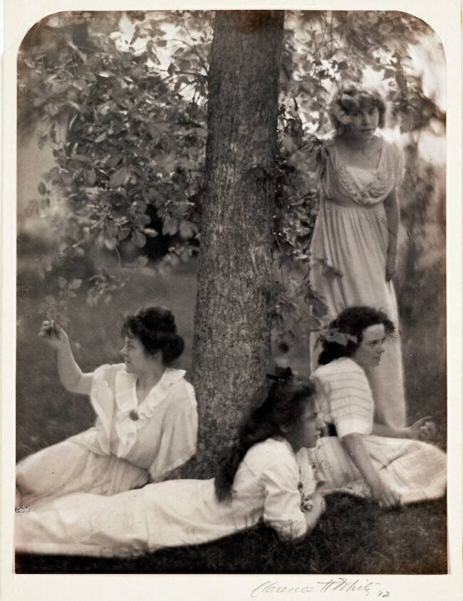 Les Soeurs Clarence Hudson White