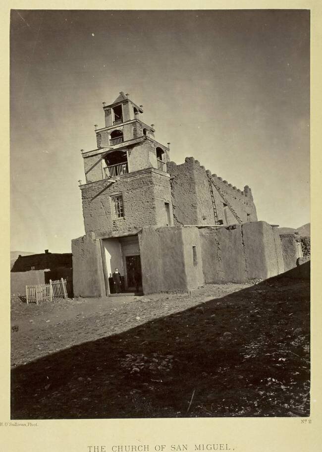 L'Eglise de San Miguel, la plus ancienne à Santa Fe Timothy O'Sullivan