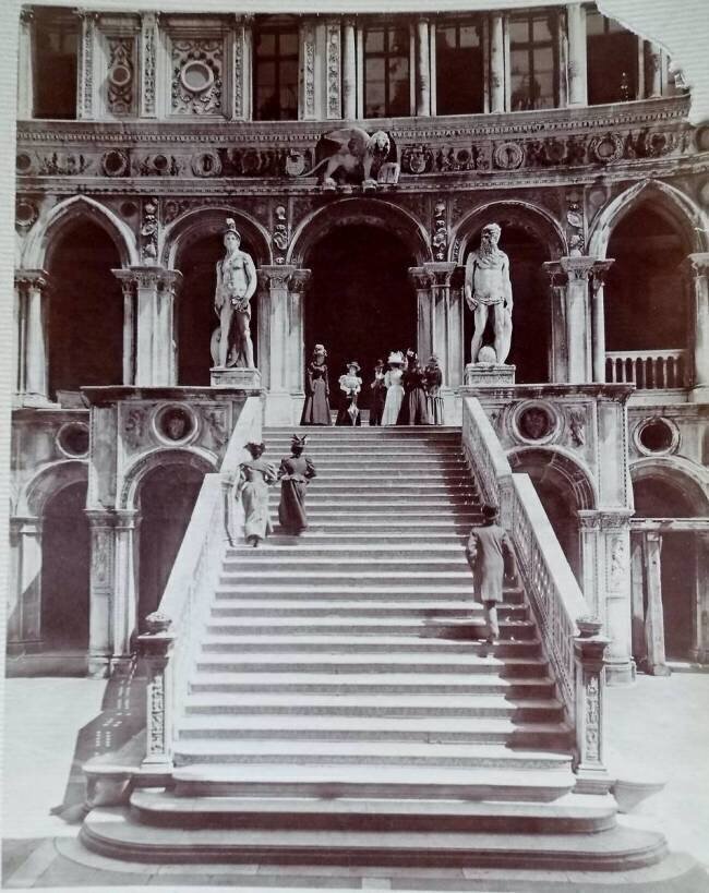 L'Escalier du Palais des Doges Carlo Naya