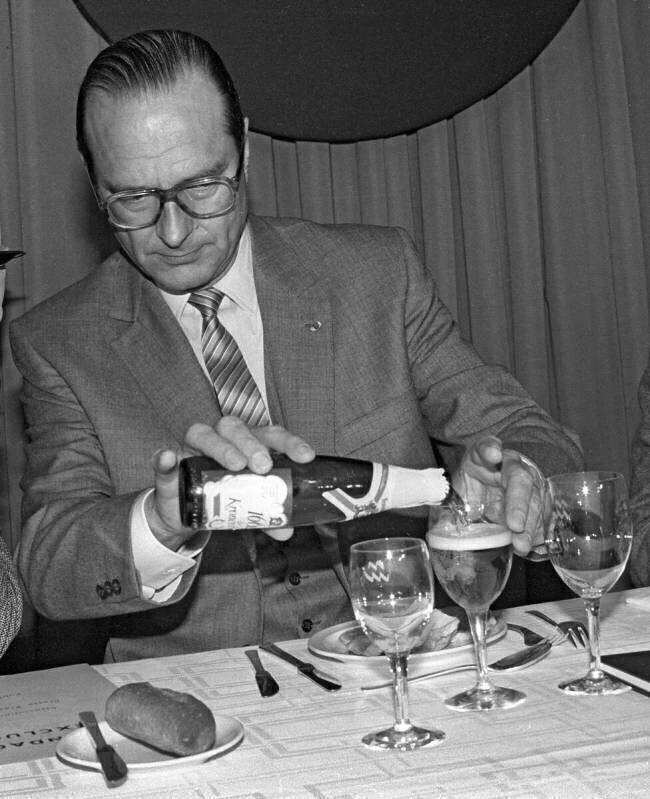Jacques Chirac Rue des Archives