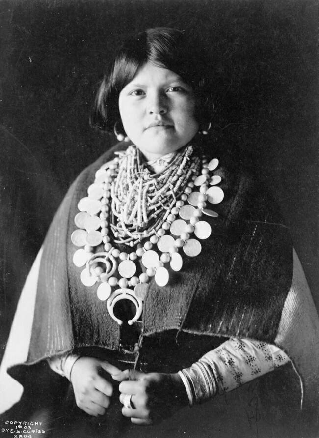 Ornements Zuni Edward S. Curtis
